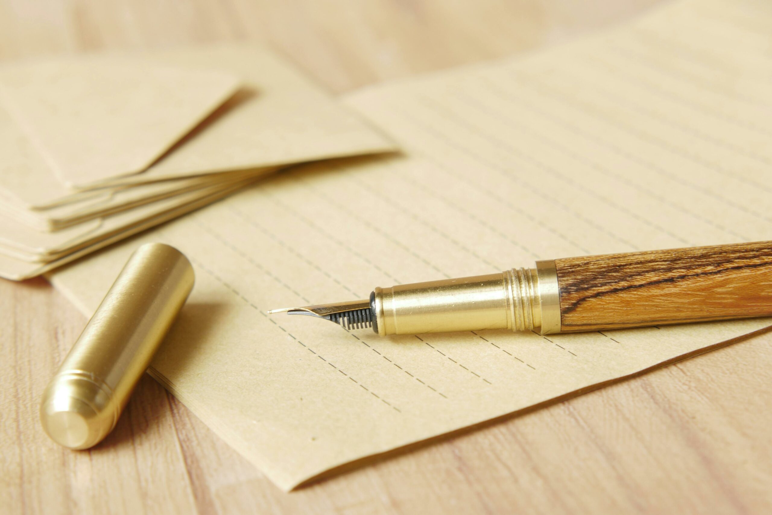 Brief und Stift